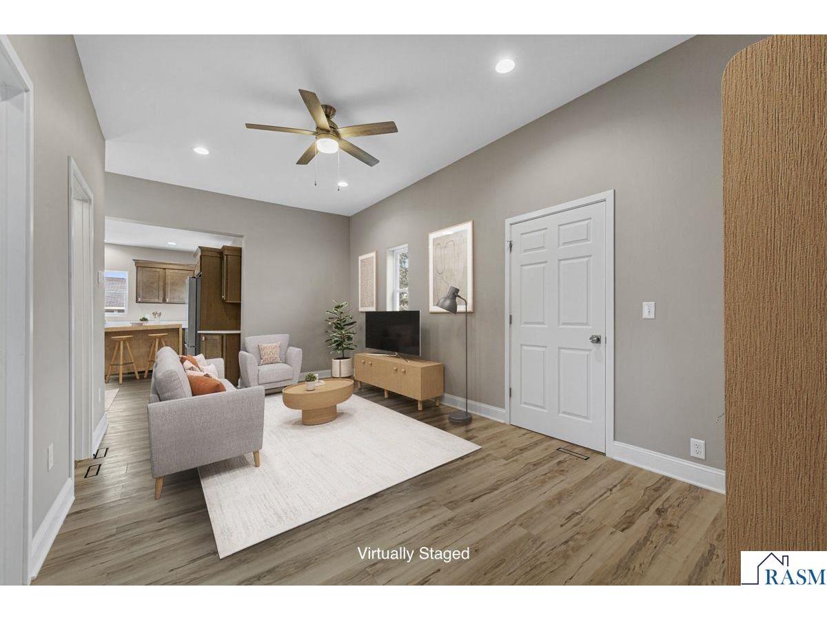 515 SW Benzel Avenue Madelia MN 56062 7039617 image3