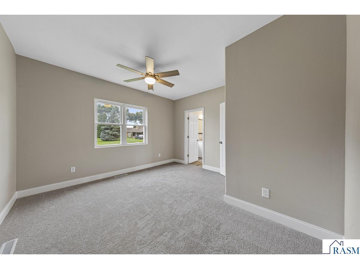 515 SW Benzel Avenue Madelia MN 56062 7039617 image31