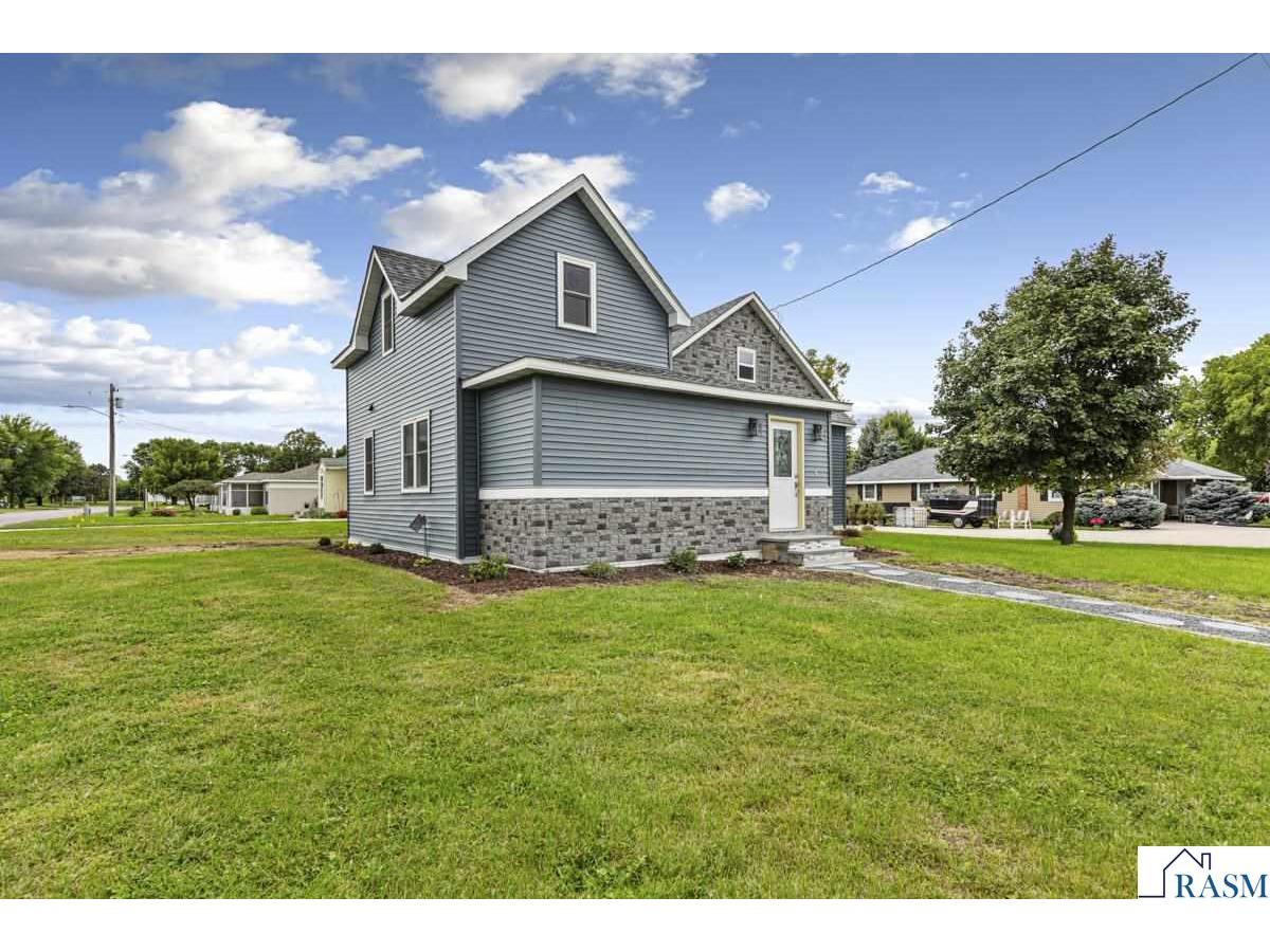 515 SW Benzel Avenue Madelia MN 56062 7039617 image40