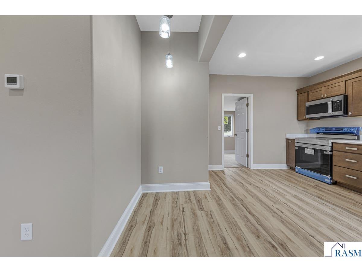 515 SW Benzel Avenue Madelia MN 56062 7039617 image8