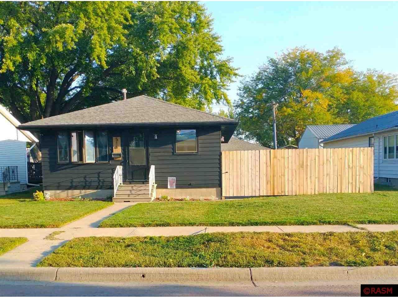 516 SE Summit Street Sleepy Eye MN 56085 7033371 image1