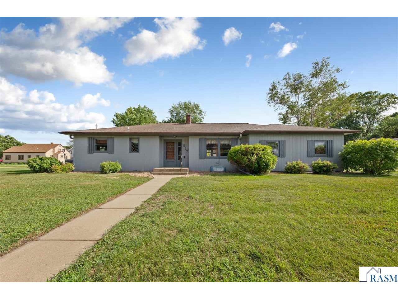 517 Court Avenue Gaylord MN 55334 267040722 image1