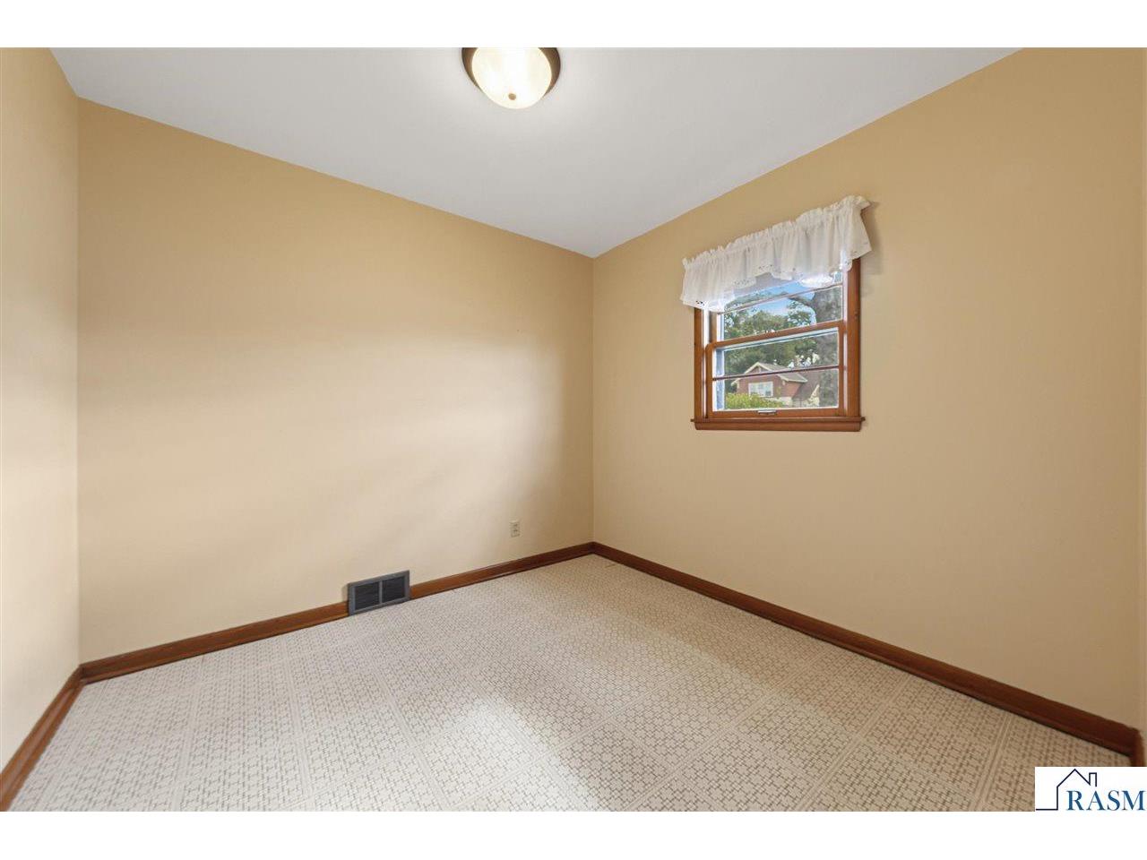 517 Court Avenue Gaylord MN 55334 267040722 image25