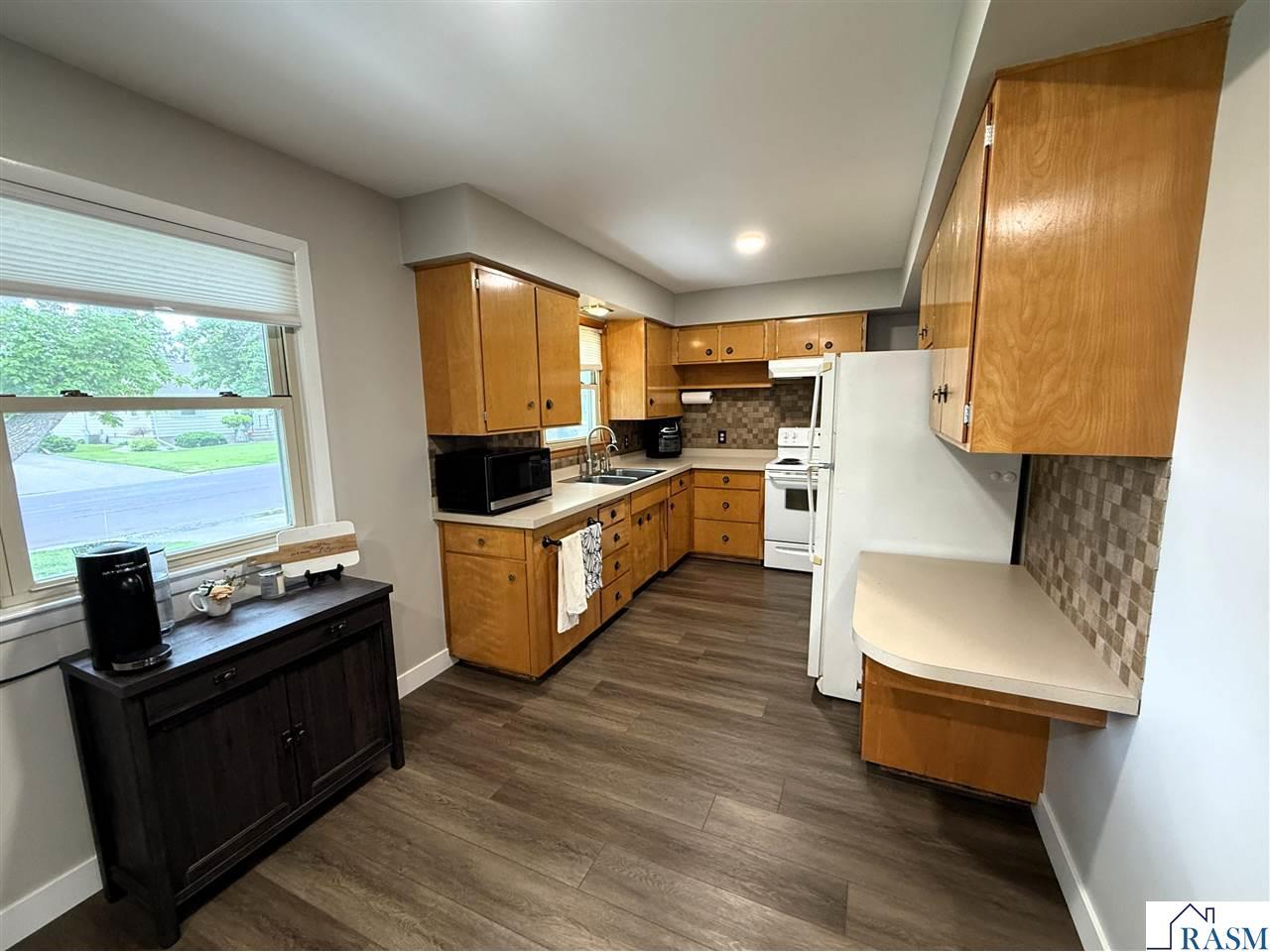 520 3rd Ave NE Sleepy Eye MN 56085 267040448 image12