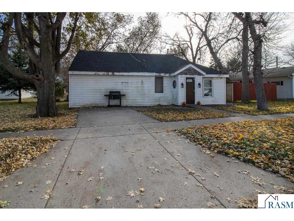 521 Webster Avenue North Mankato MN 56003 7039071 image1