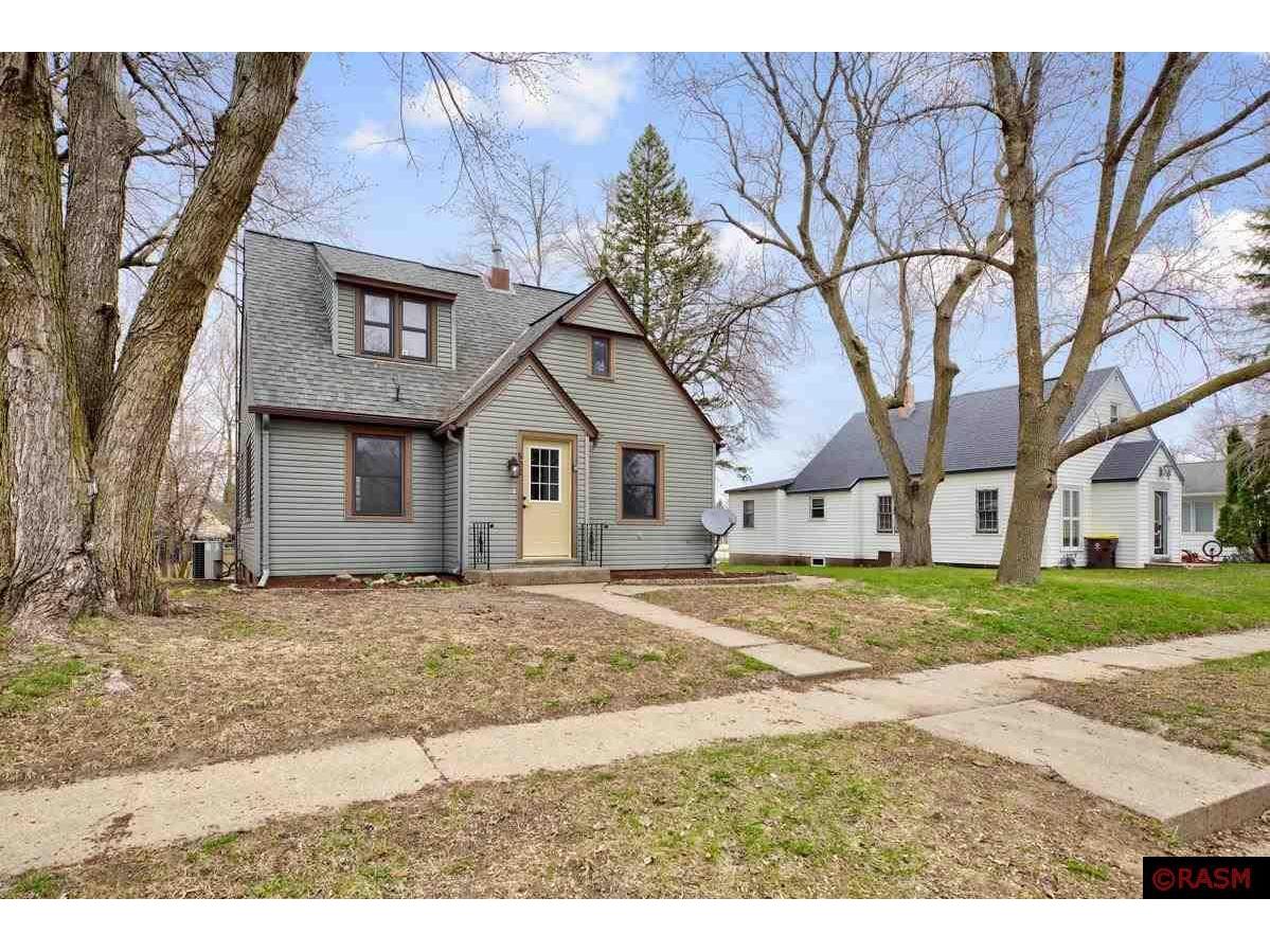 522 E 1st Street Truman MN 56088 7032184 image1