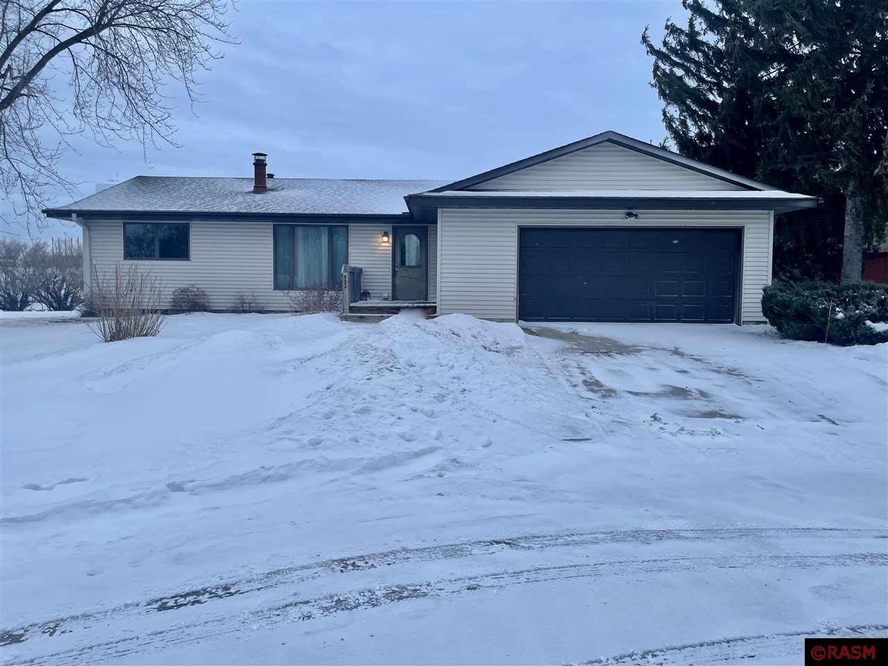 522 Highland Court Saint Peter MN 56082 7029129 image1