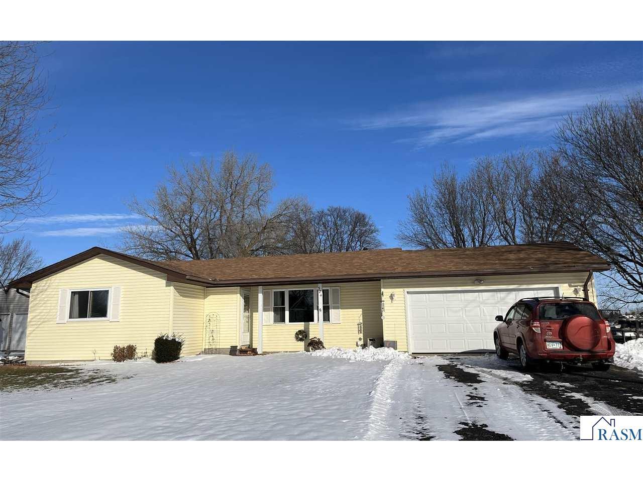 524 Hiawatha Drive Saint Clair MN 56080 7039074 image1