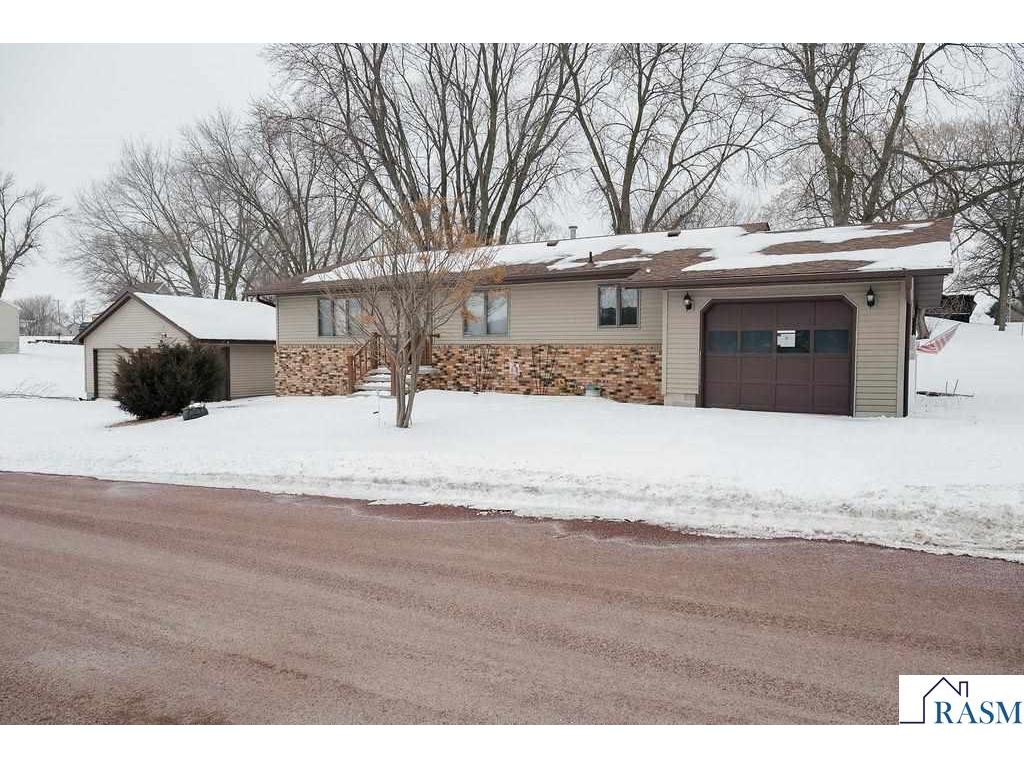 525 N Hood Street Blue Earth MN 56013 7039404 image1