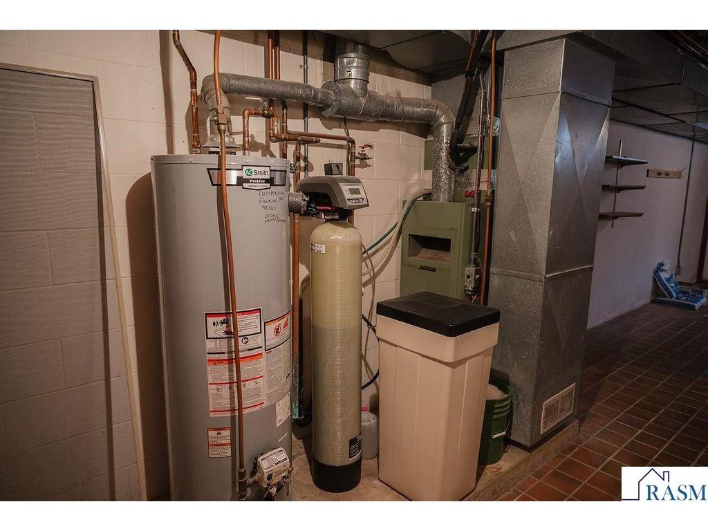 525 N Hood Street Blue Earth MN 56013 7039404 image35