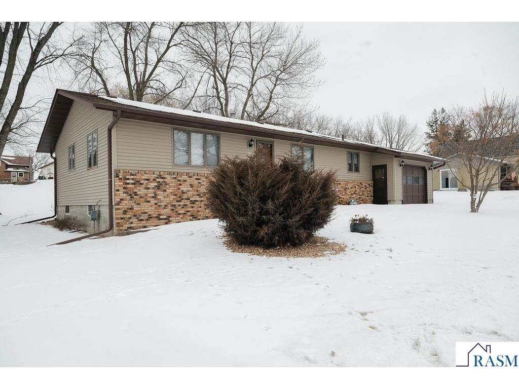 525 N Hood Street Blue Earth MN 56013 7039404 image38