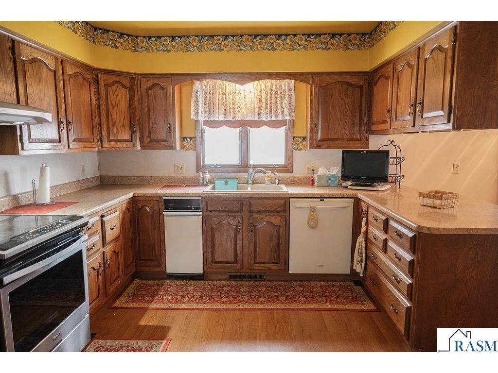 525 N Hood Street Blue Earth MN 56013 7039404 image4