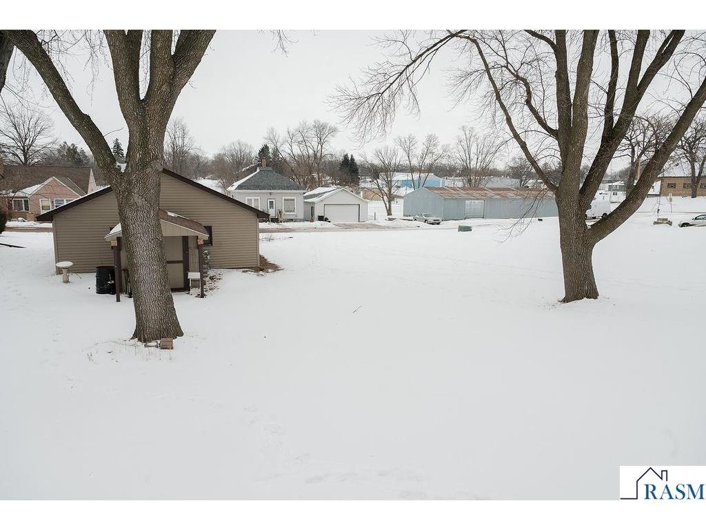 525 N Hood Street Blue Earth MN 56013 7039404 image40