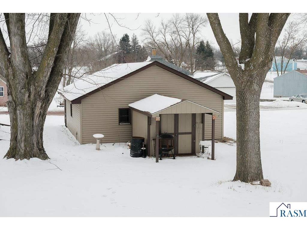 525 N Hood Street Blue Earth MN 56013 7039404 image41