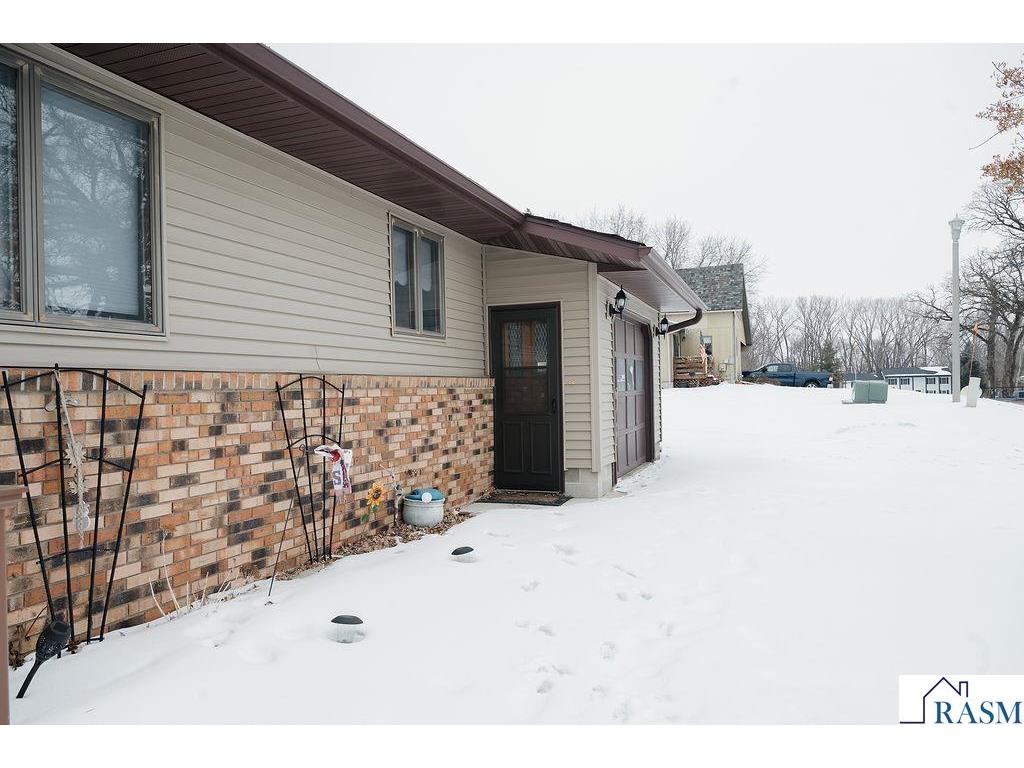 525 N Hood Street Blue Earth MN 56013 7039404 image45