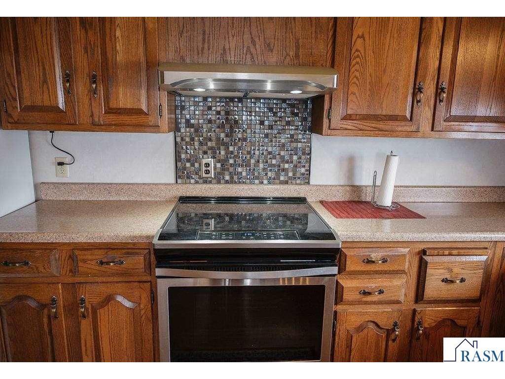 525 N Hood Street Blue Earth MN 56013 7039404 image5