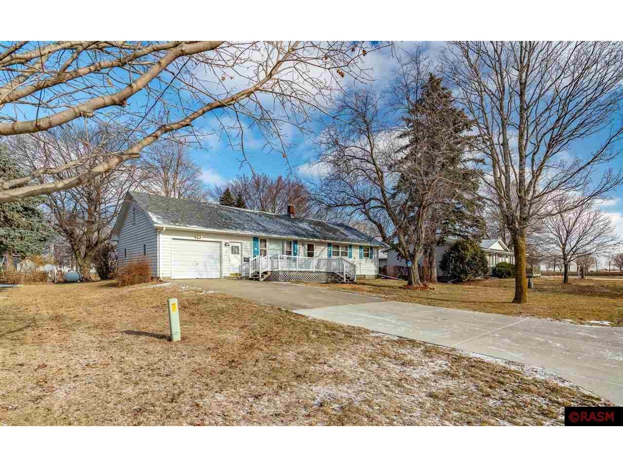 53 Elm Street Easton MN 56025 7036611 image1