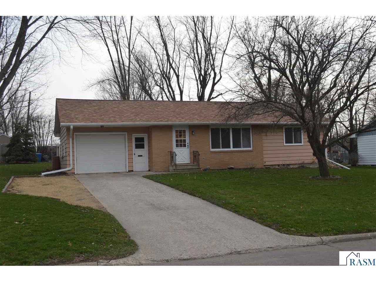 532 E Blue Earth Street Lake Crystal MN 56055 7040409 image1
