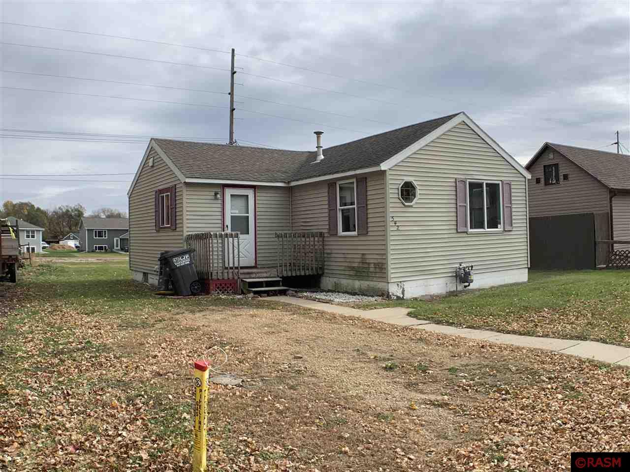 542 S Main Street, Lake Crystal, MN 56055 MLS 7025608 Edina Realty