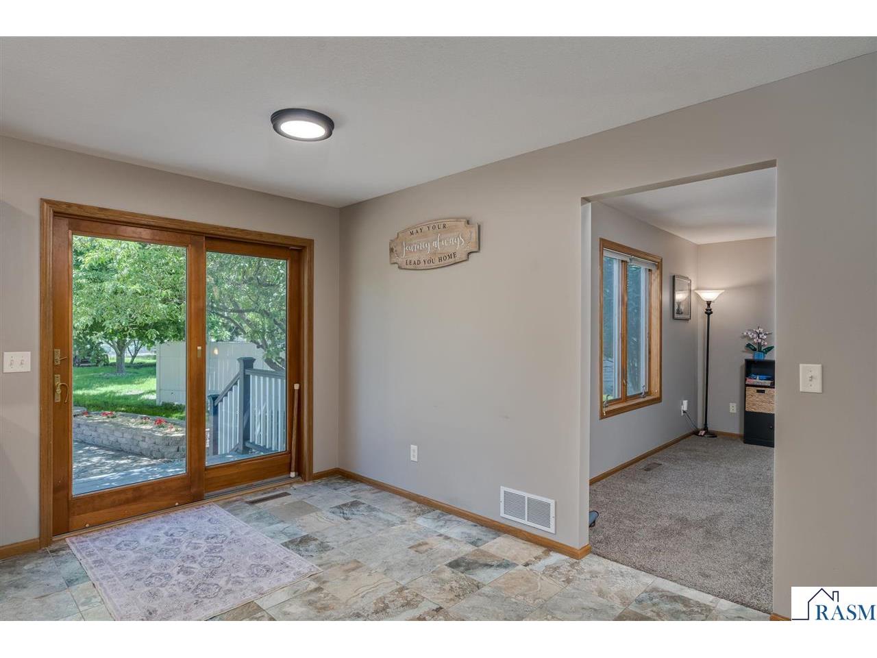 556 Ivy Lane North Mankato MN 56003 267040538 image11