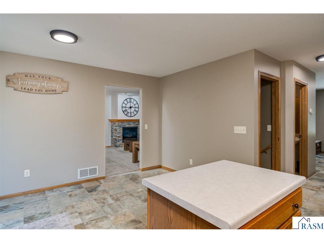 556 Ivy Lane North Mankato MN 56003 267040538 image15