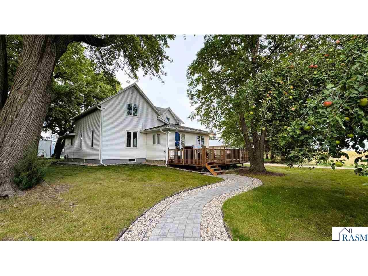 57868 179th Street Mankato MN 56001 7038640 image1