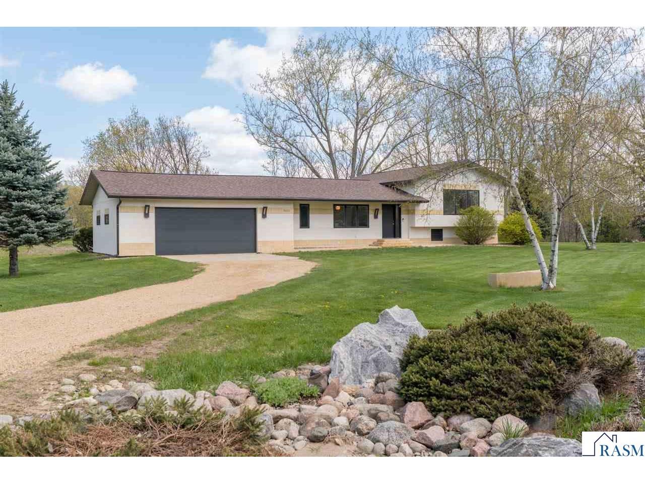 58302 Birch Bluff Lane North Mankato MN 56003 7040144 image1