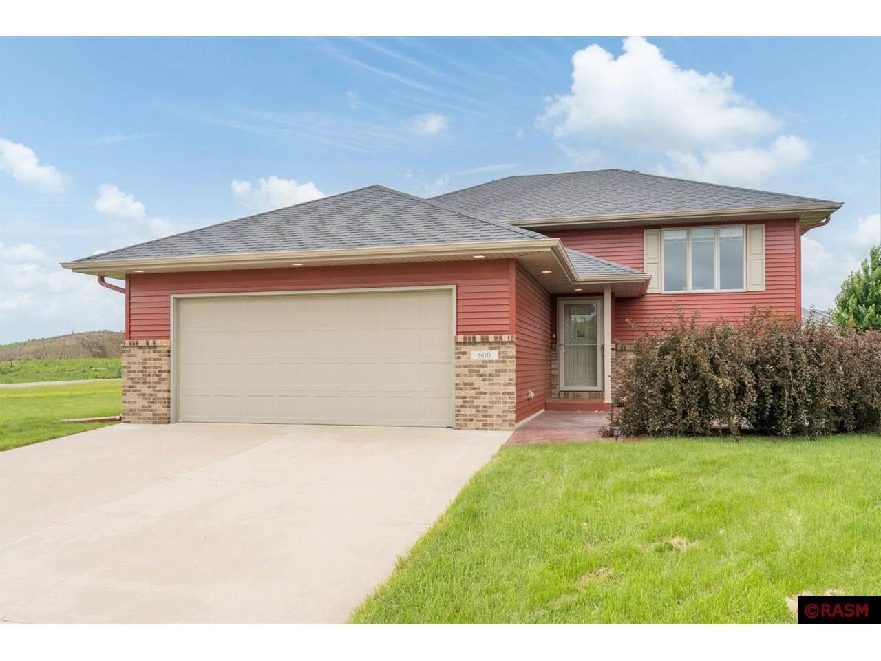 600 Fieldcrest Drive Mankato MN 56001 7035540 image1