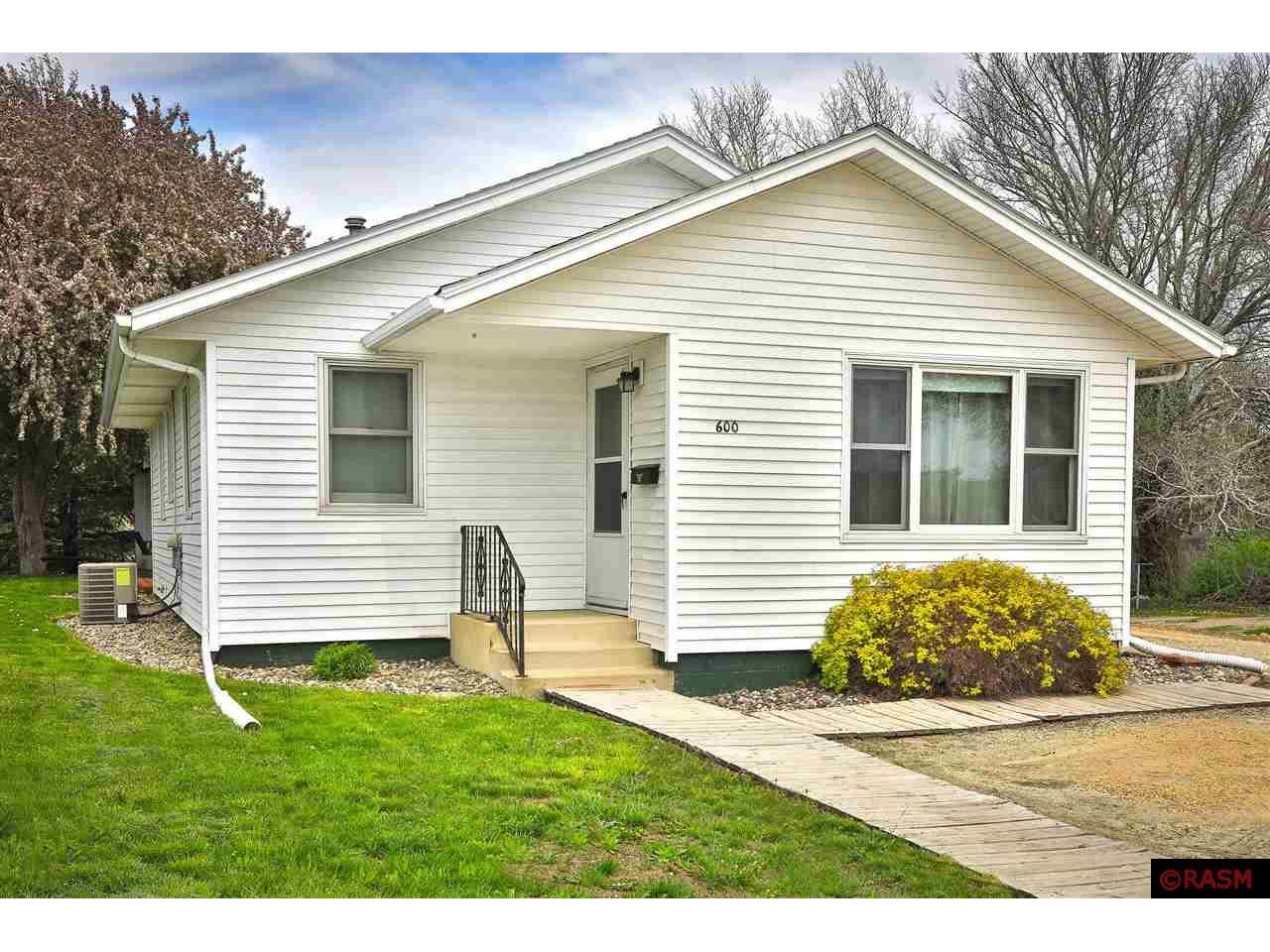 600 W Elm Avenue Waseca MN 56093 7035039 image1