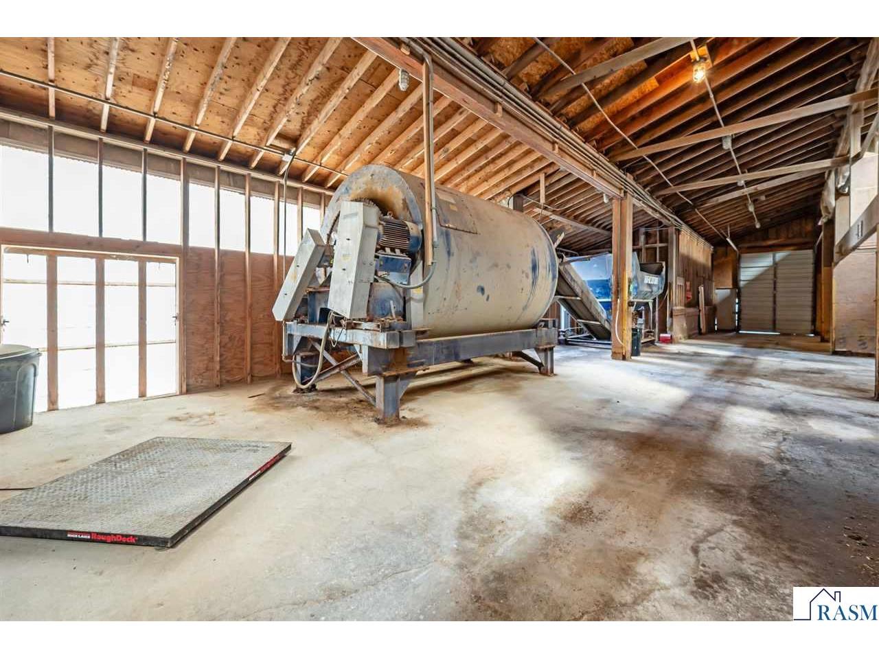 601 SE 6th Avenue Winnebago MN 56098 267040545 image38