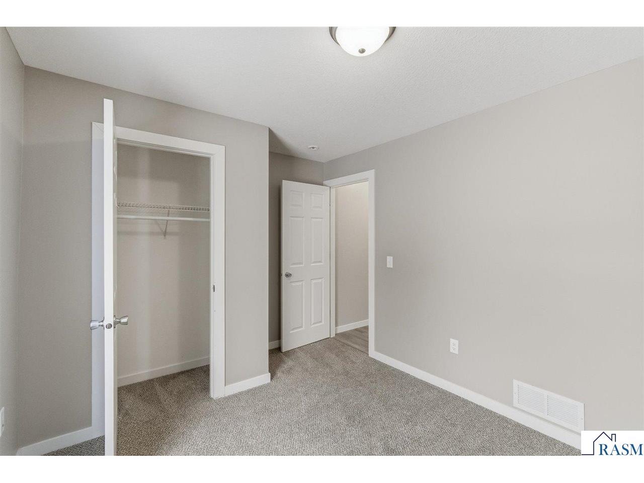 605 LeHillier Street Mankato MN 56001 7039694 image11