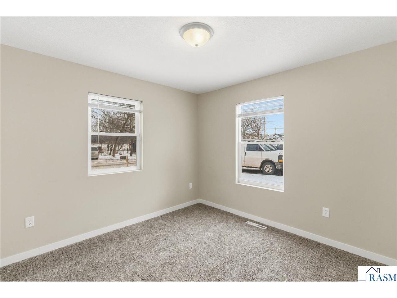 605 LeHillier Street Mankato MN 56001 7039694 image9