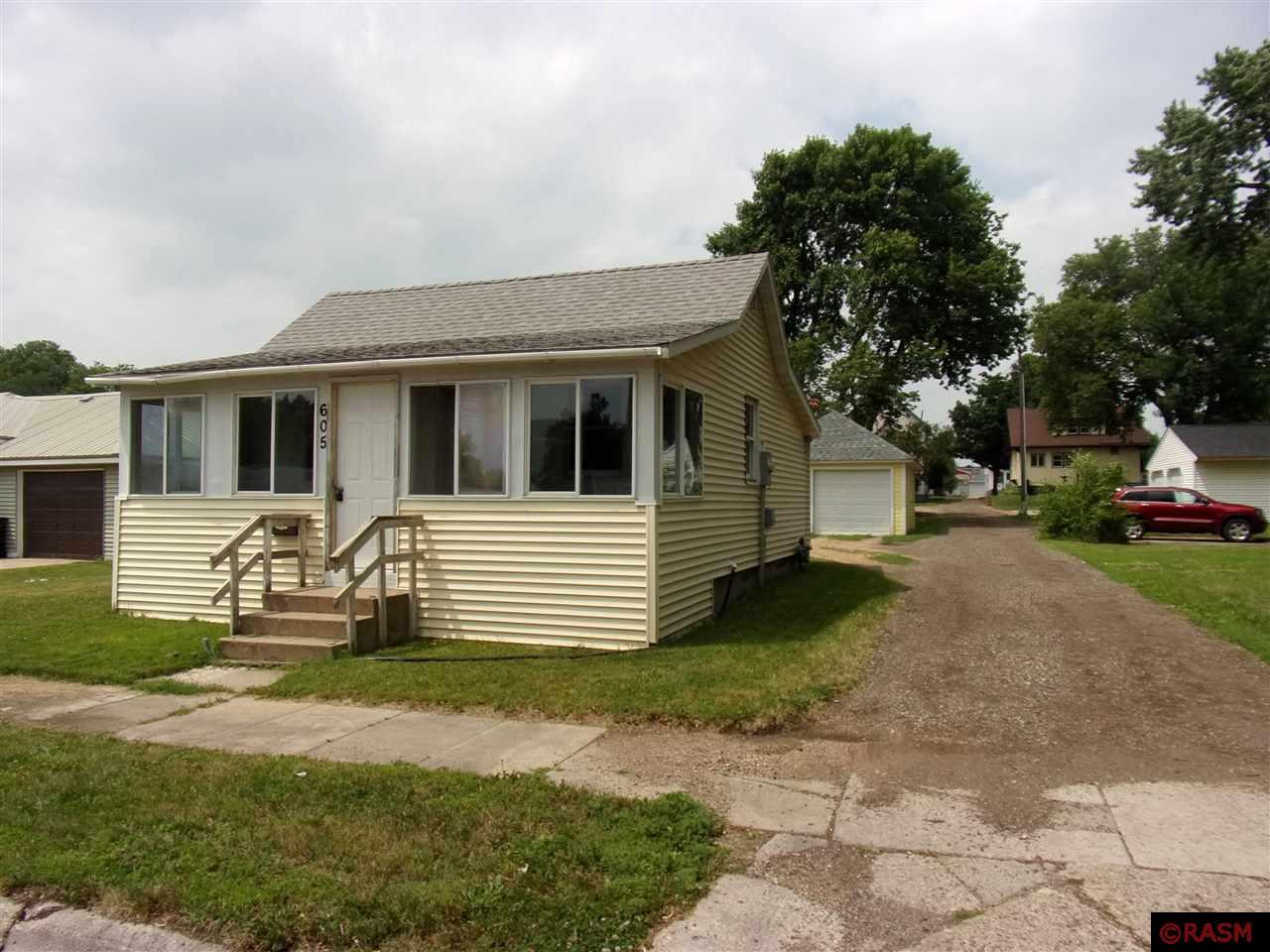 605 S 4th Avenue Saint James MN 56081 7032757 image1
