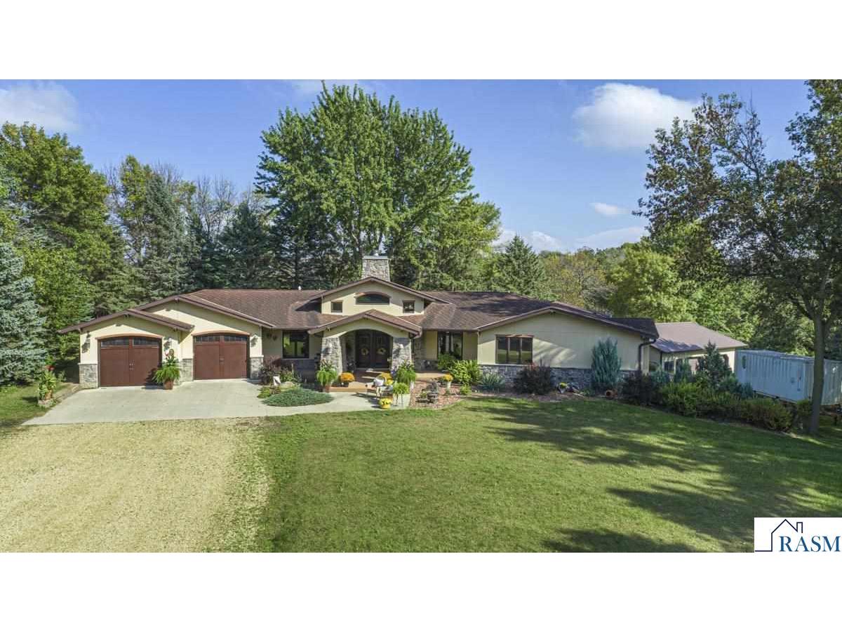 60639 211th Street Eagle Lake MN 56024 7039166 image1