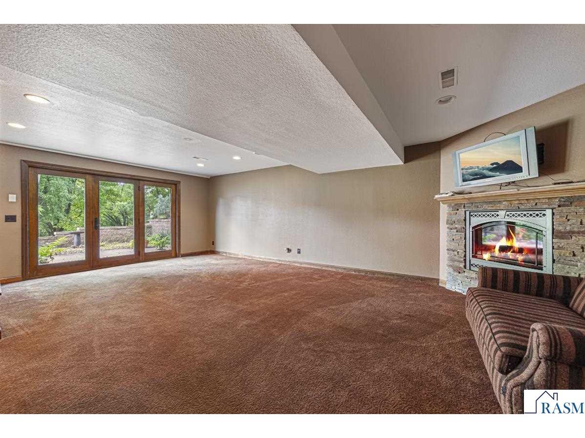 60639 211th Street Eagle Lake MN 56024 7039166 image36