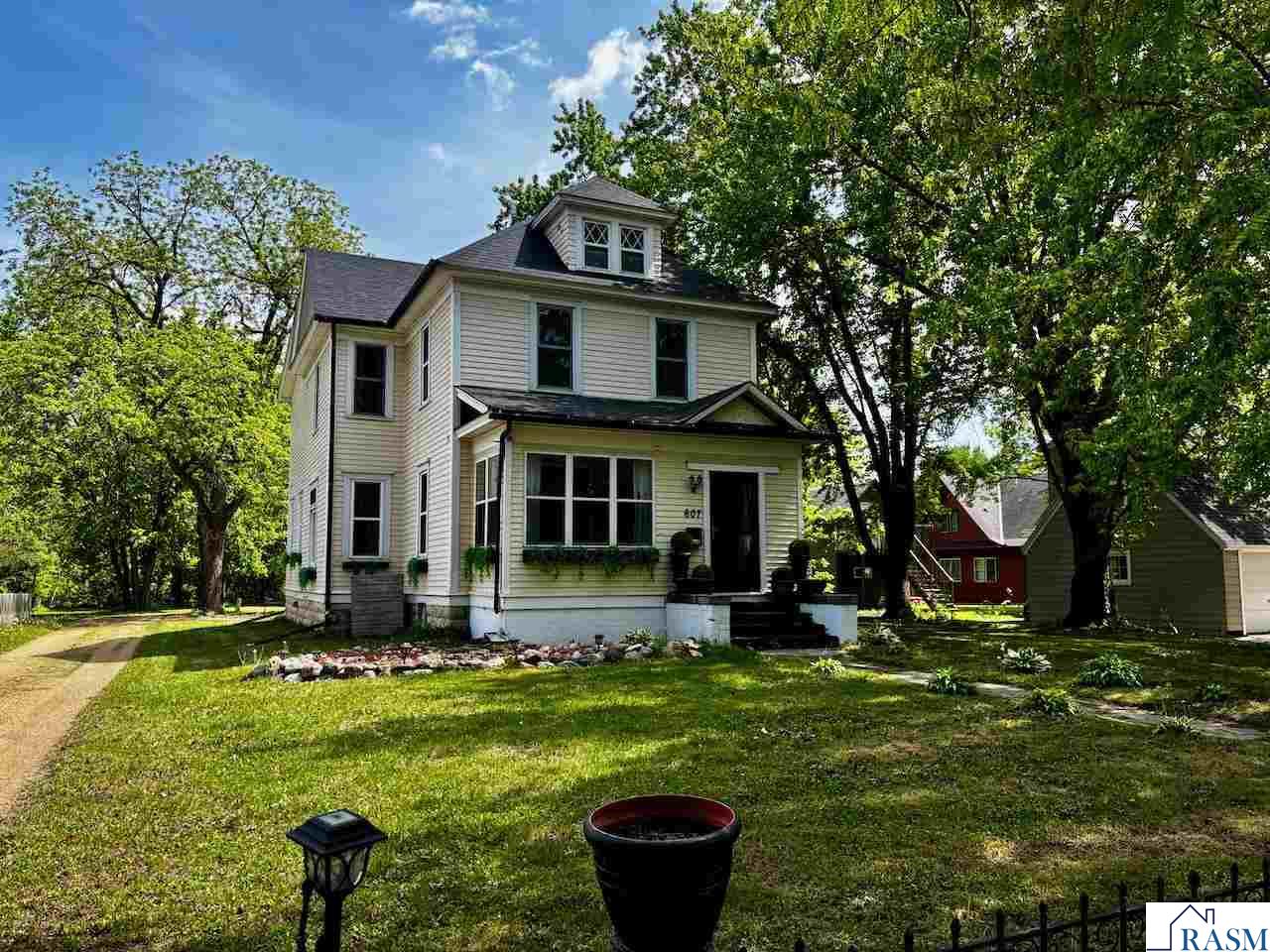 607 N Minnesota Avenue Saint Peter MN 56082 7038440 image1