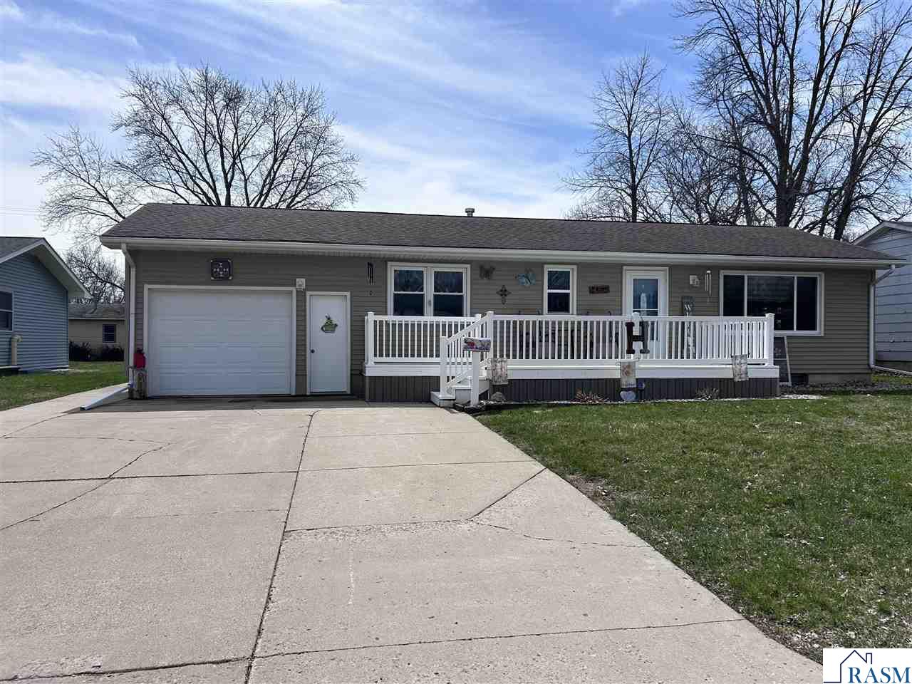 608 SW 1st Street Madelia MN 56062 7039692 image1
