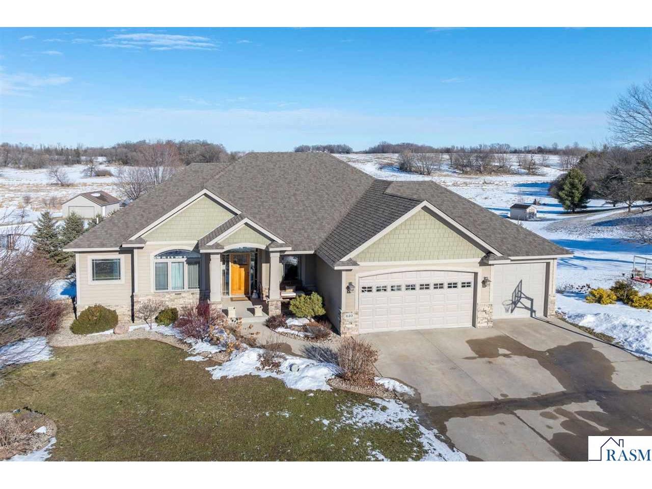 610 E Rolling Hills Drive Le Center MN 56057 7039310 image1