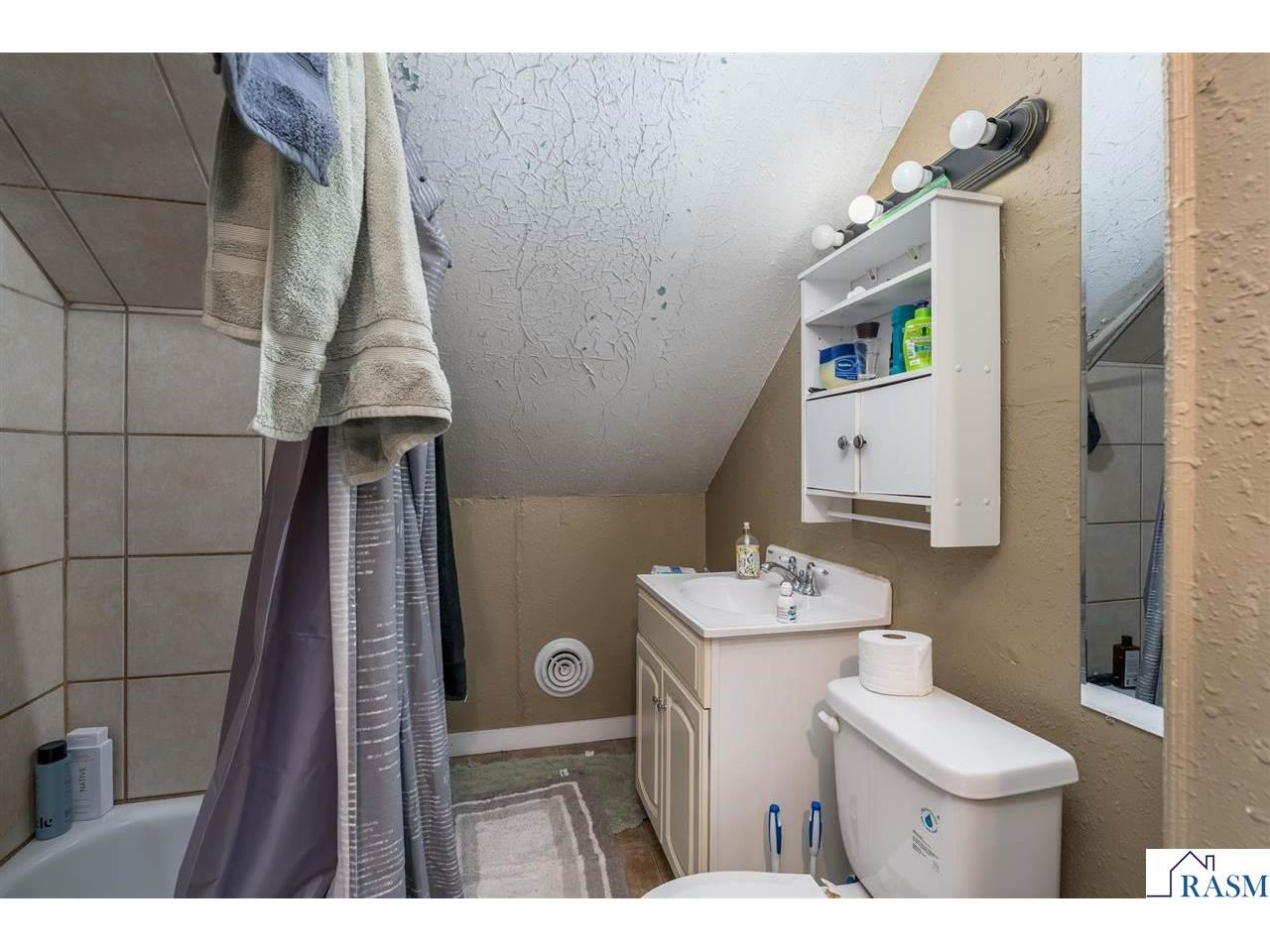 610 E Vine Street Mankato MN 56001 7039051 image22