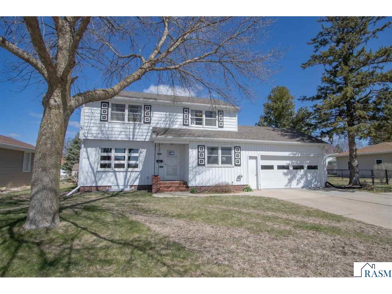 610 Victoria Street Fairmont MN 56031 7037207 image1