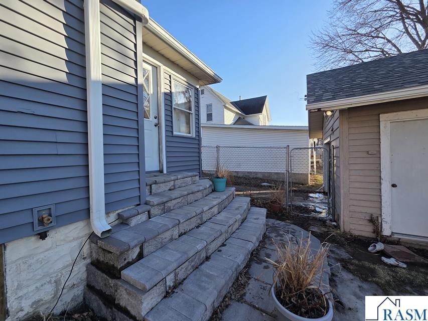 620 S Main Street Blue Earth MN 56013 7039271 image24