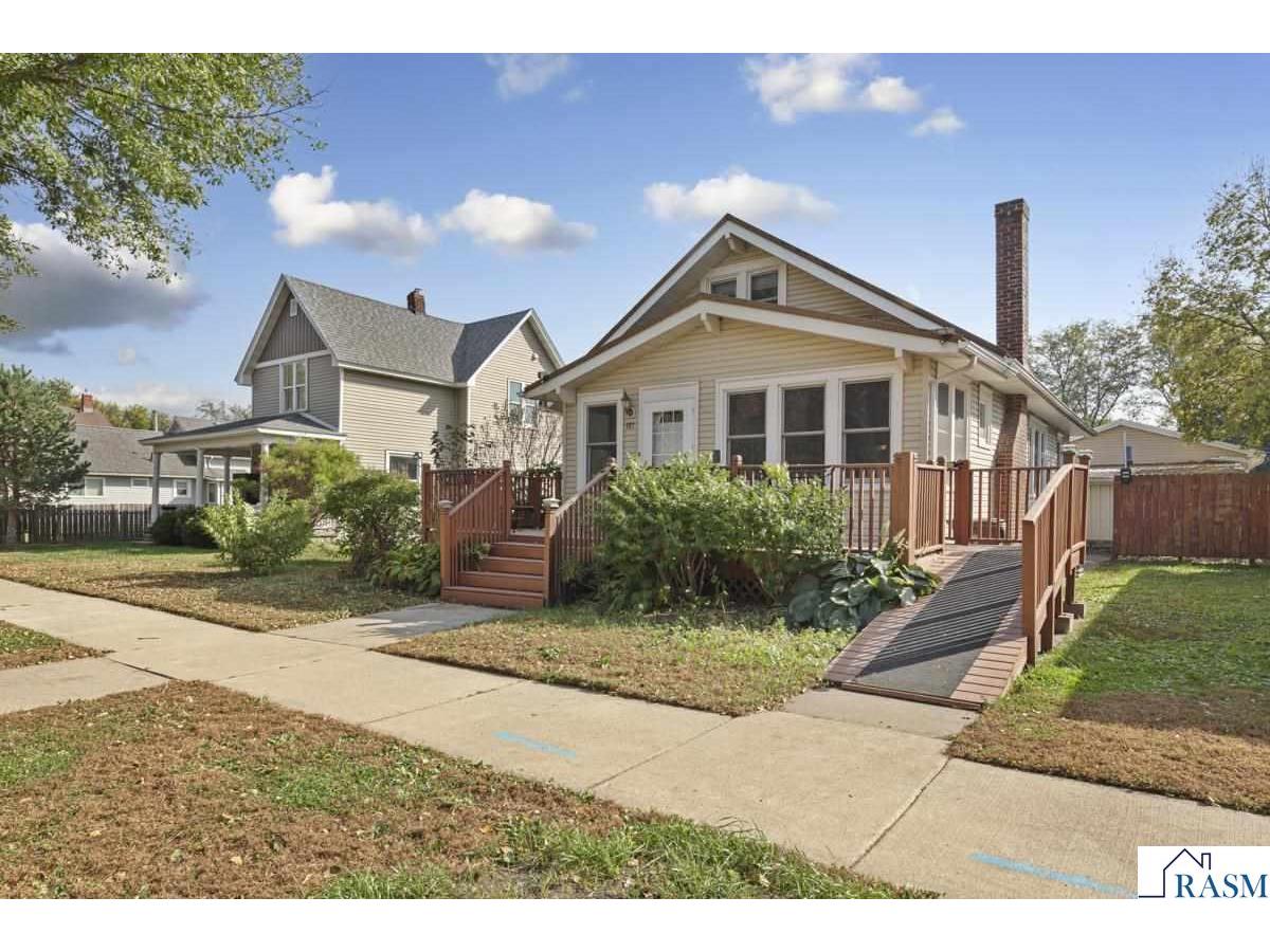 627 Park Lane Mankato MN 56001 7038776 image1