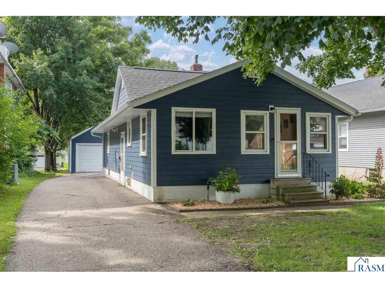 629 Blue Earth Street Mankato MN 56001 7038346 image1