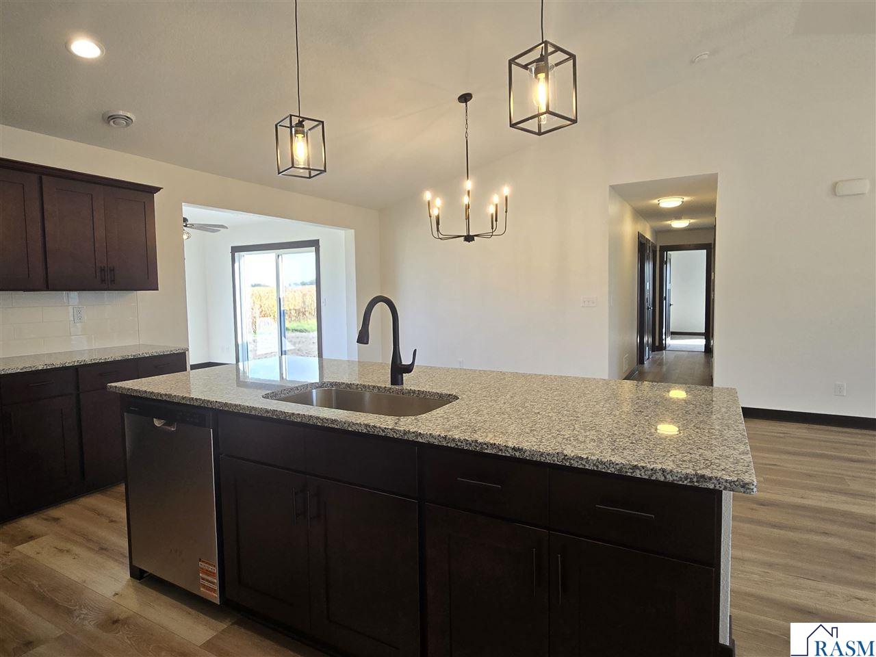 630 Cedar Ridge Avenue Le Center MN 56057 7038845 image4