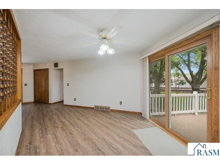 630 E 13th Street Blue Earth MN 56013 7039541 image10