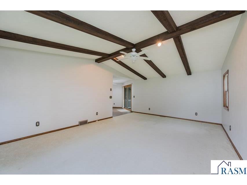 630 E 13th Street Blue Earth MN 56013 7039541 image14