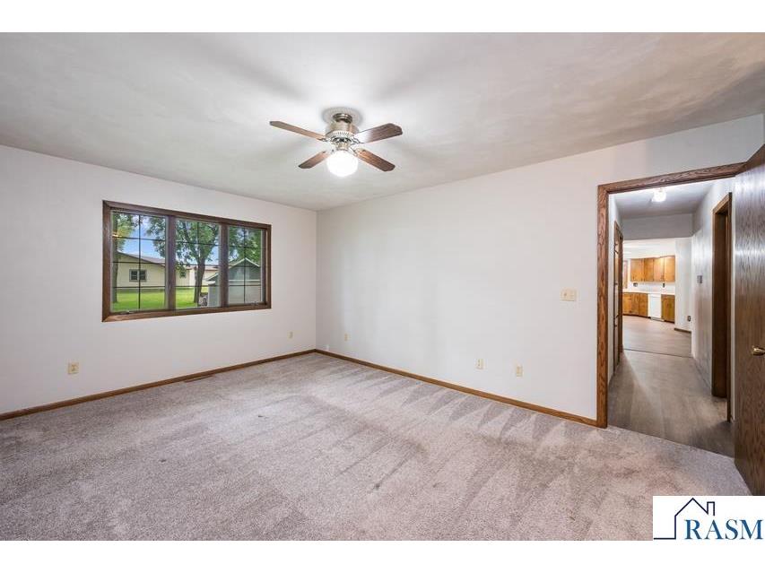 630 E 13th Street Blue Earth MN 56013 7039541 image17