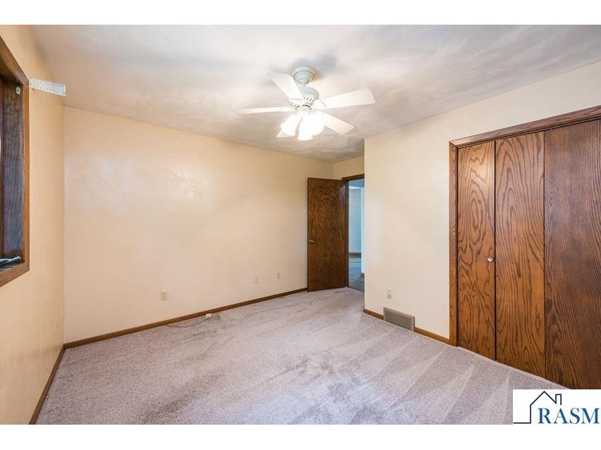 630 E 13th Street Blue Earth MN 56013 7039541 image20