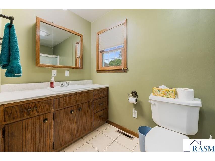 630 E 13th Street Blue Earth MN 56013 7039541 image21