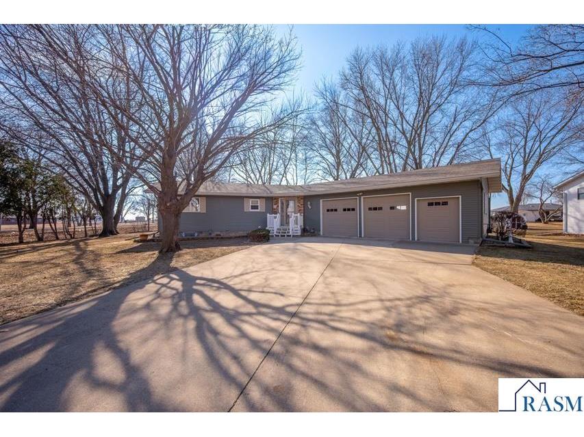 630 E 13th Street Blue Earth MN 56013 7039541 image47